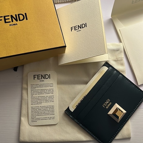 Fendi Handbags - Host picks 💕Fendi Vitello Liberty Studded Bi-Color Card Holder